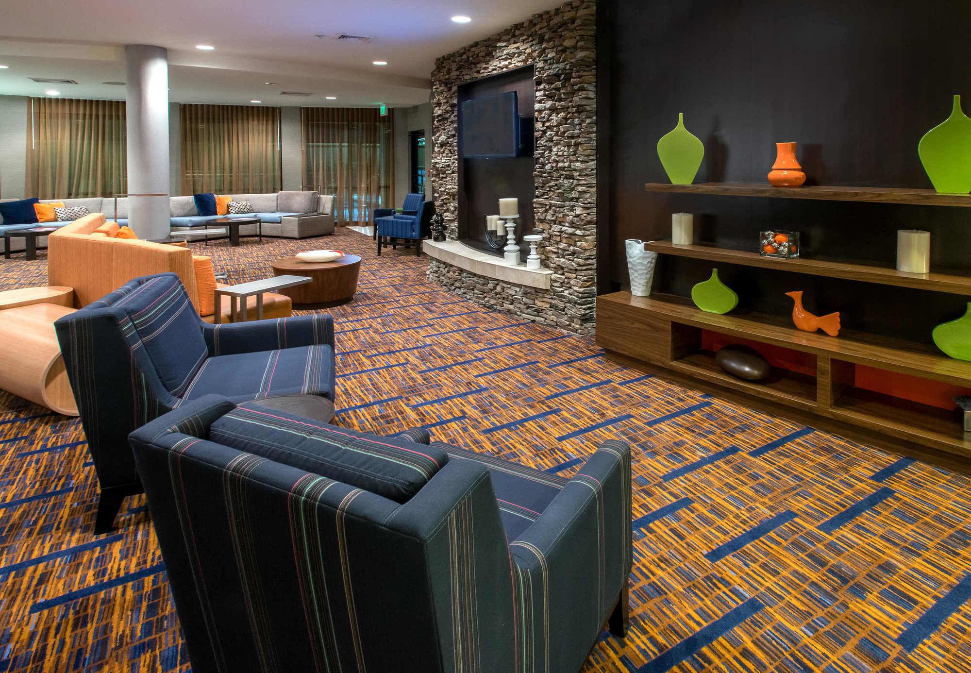 Courtyard By Marriott Albany Hotel Exterior foto