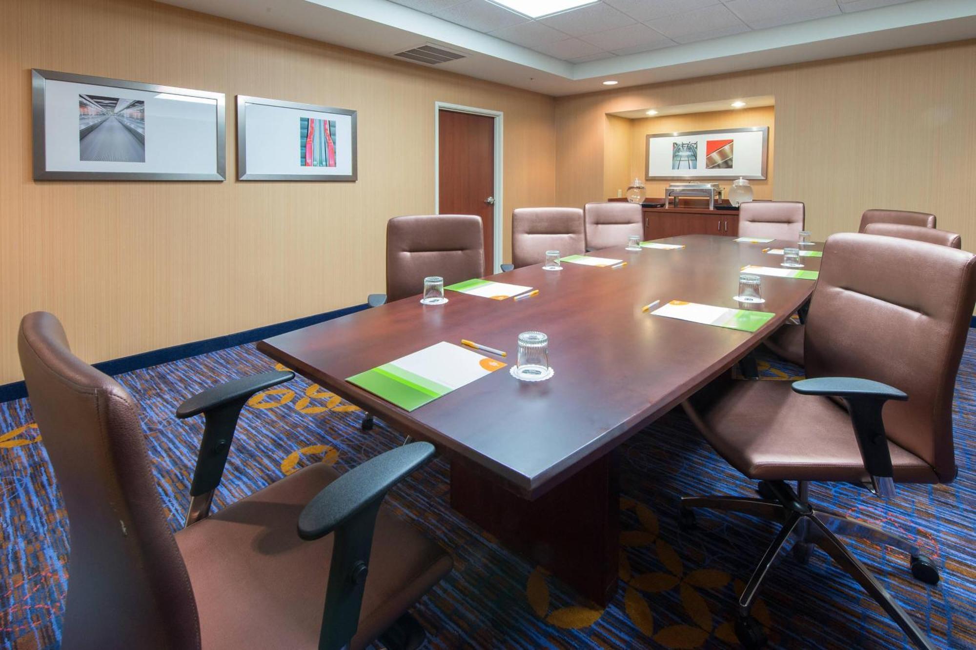 Courtyard By Marriott Albany Hotel Exterior foto