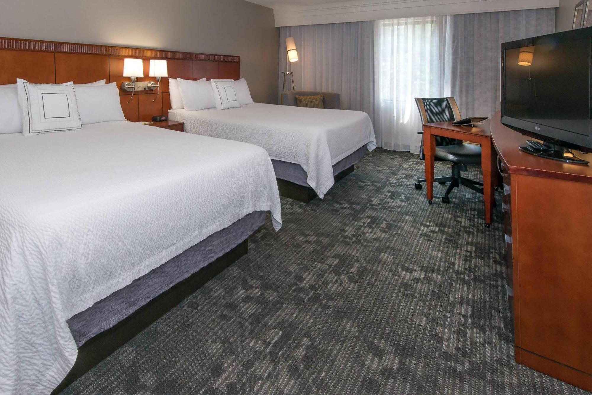 Courtyard By Marriott Albany Hotel Exterior foto